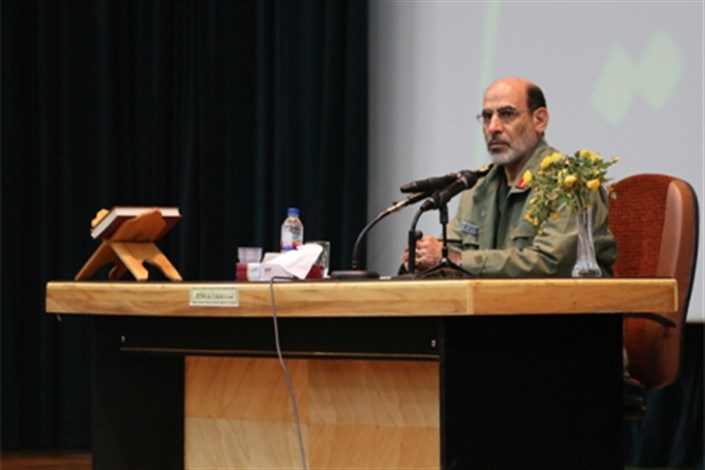 سردار سپهر : "تا زنده ایم، رزمنده‌ایم " راهبرد اساسی و باور پاسداران انقلاب اسلامی است