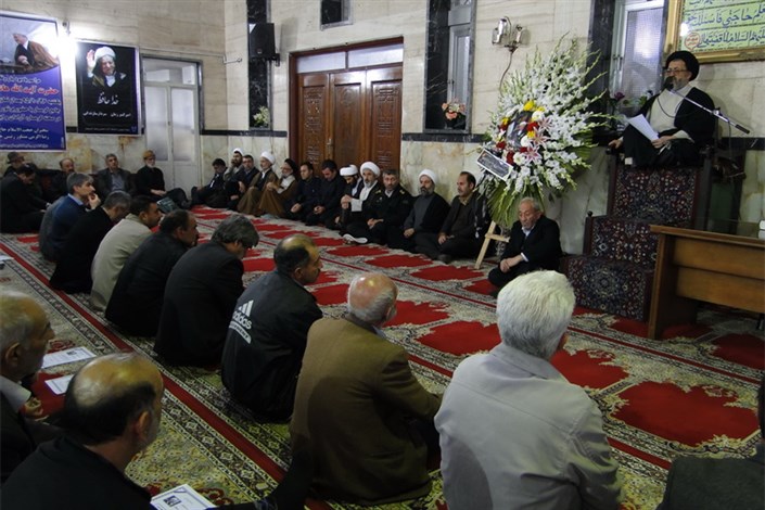 مراسم بزرگداشت آیت‌ الله هاشمی رفسنجانی در مسجد جامع گرمسار برگزار شد