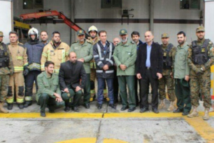 همدردی کارکنان سپاه حفاظت هواپیمایی با آتش نشانان فرودگاه مهرآباد