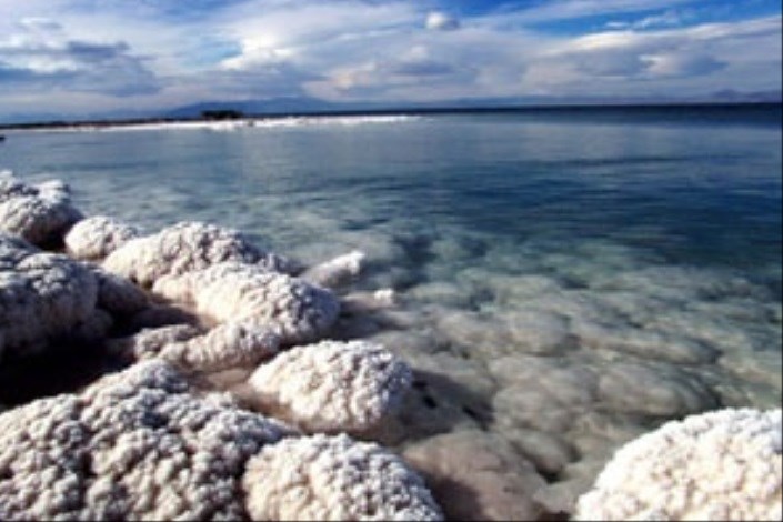 آخرین وضعیت دریاچه ارومیه/ کاهش 2 سانتیمتری تراز سطح آب دریاچه