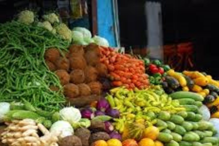 رئیس اتحادیه فروشندگان میوه : قیمت میوه‌های پرمصرف در ایام نوروز کاهش یافت