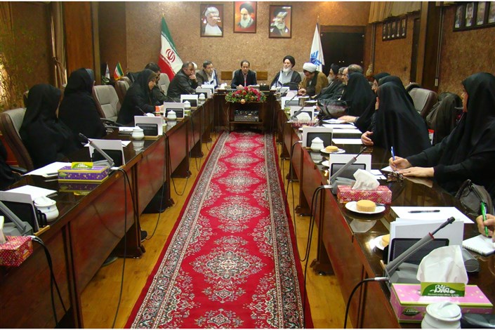 برگزاری نشست صمیمانه  مسئولین و کارشناسان فرهنگی اجتماعی واحد تهران مرکزی  
