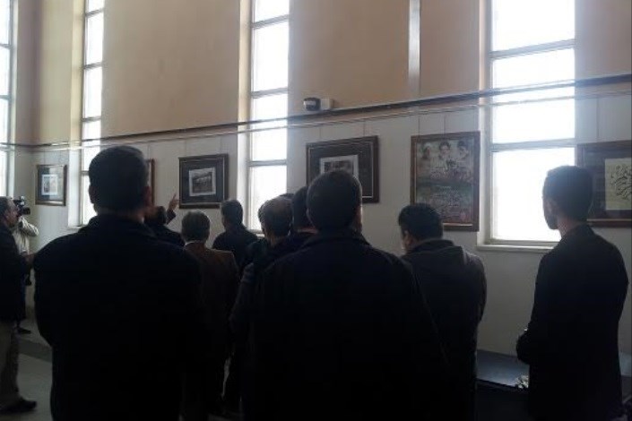 افتتاح نمایشگاه عکس از دستاوردهای انقلاب با حضور هیات رئیسه دانشگاه آزاد اسلامی  بوکان
