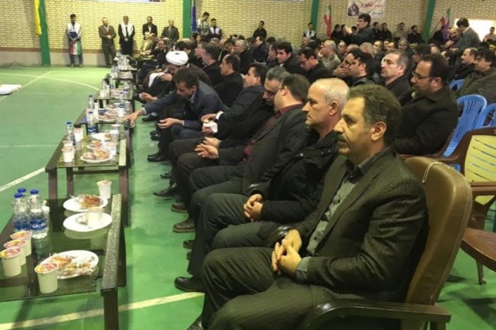  زنگ انقلاب با حضور هیات رئیسه دانشگاه آزاد اسلامی واحد بوکان نواخته شد