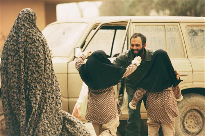 فیلم سینمایی «ویلایی ها» را از رادیو تهران دنبال کنید