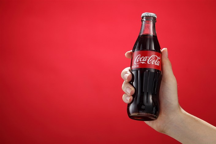 کوکاکولا 100 میلیارد بطری پلاستیکی غیر قابل بازیافت تولید می‌کند