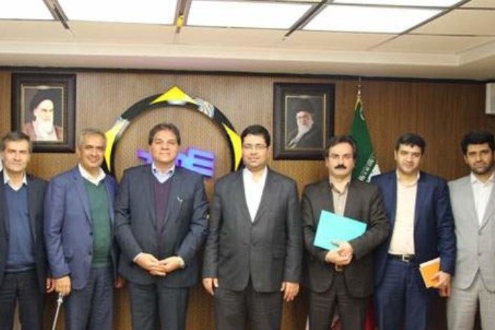 فصل جدید همکاری های بورس کالا و صنعت فولاد 