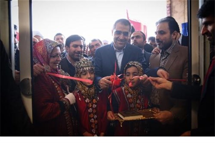 وزیر بهداشت کلینیک ویژه تخصصی و دیالیز آق قلا را افتتاح کرد