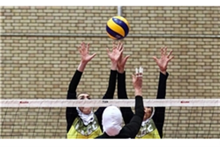والیبال بانوان دانشگاه آزاد اسلامی در رتبه سوم 