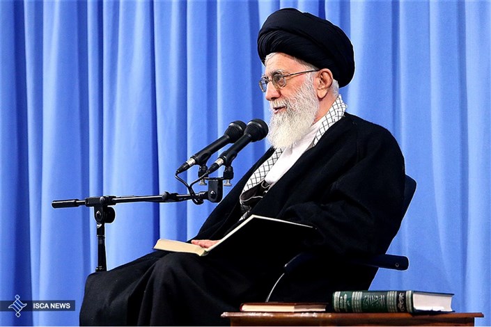 رهبر انقلاب اسلامی: استفاده از ماشین‌های گران قیمت برای روحانیون و طلاب حرام است