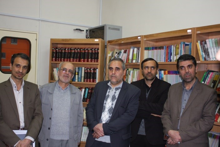 کتابخانه تخصصی دفاع مقدس در دانشگاه آزاد اسلامی شهرضا افتتاح شد