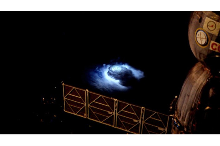 ثبت پدیده نادر صاعقه های آبی از ایستگاه فضایی بین المللی