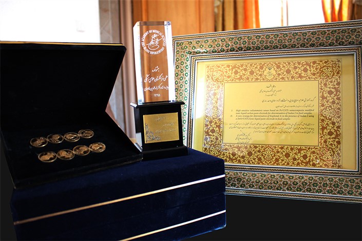 انتخاب دانشگاه آزاد اسلامی ساری به عنوان مرکز تحقیقاتی برتر جشنواره فرهنگستان علوم پزشکی