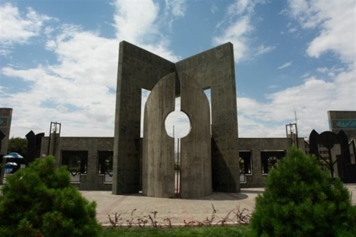 مرکز اطلاع رسانی و کتابخانه مرکزی دانشگاه فردوسی مشهد میزبان میهمانان خارجی
