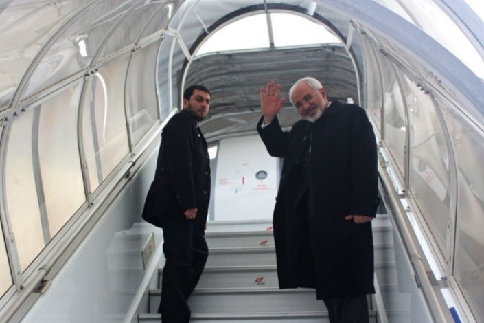 ظریف تهران را به مقصد «سوچی روسیه» ترک کرد