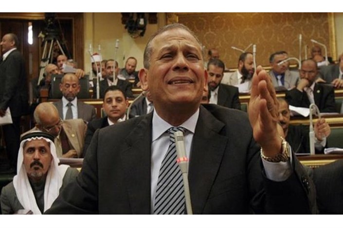 پارلمان مصر عضویت "محمد انور سادات" را لغو کرد
