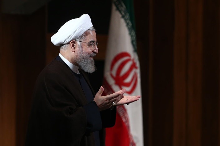 "فارن افرز" به دولت آمریکا: تا دیر نشده، میانه‌روهای ایران را تقویت کنید