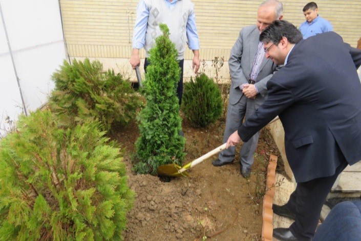 برگزاری مراسم روز درختکاری با حضور دردبیرستان پسرانه سما تهران
