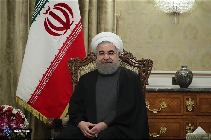 روحانی:مسایل و مشکلات با حرف و شعار حل نمی‌شود/افراط، تفریط و خشونت نتوانسته باعث خوشبختی هیچ ملتی شود