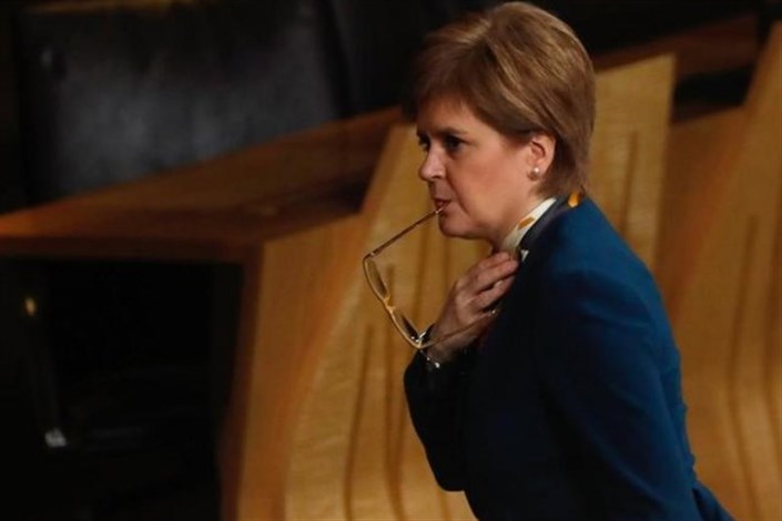 استورجن: ترزا می نمی‌تواند مانع همه‌پرسی جدید استقلال در اسکاتلند شود