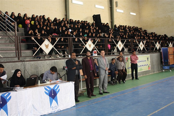 برگزاری ششمین دوره مسابقات چالش جاذبه و نجات تخم مرغ از سقوط در دانشگاه آزاد اسلامی واحد کهنوج‎