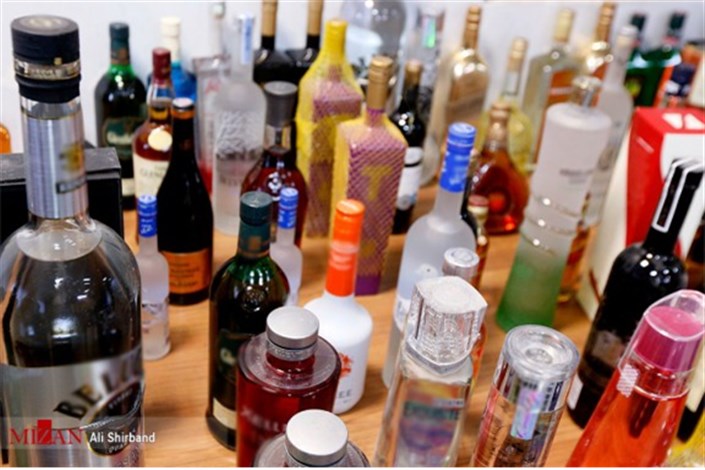 کشف ۲۸۵ بطری انواع مشروبات الکلی از یک سوپر مارکت در مشهد