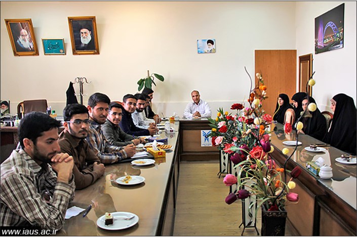 دیدار صمیمی اعضای بسیج دانشجویی دانشگاه آزاد اسلامی سبزوار با رئیس این دانشگاه