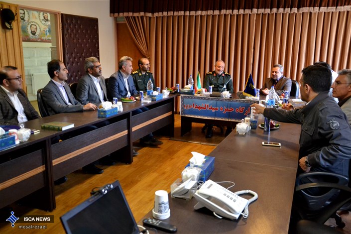 رییس دانشگاه آزاد اسلامی آذربایجان غربی با فرمانده قرارگاه حمزه سیدالشهدا دیدار کرد