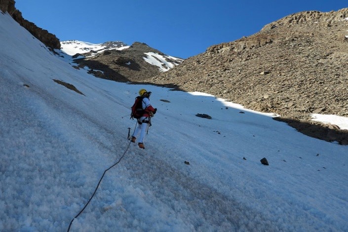 نجات جان 10 کوهنورد زنجانی در ارتفاعات فومن 