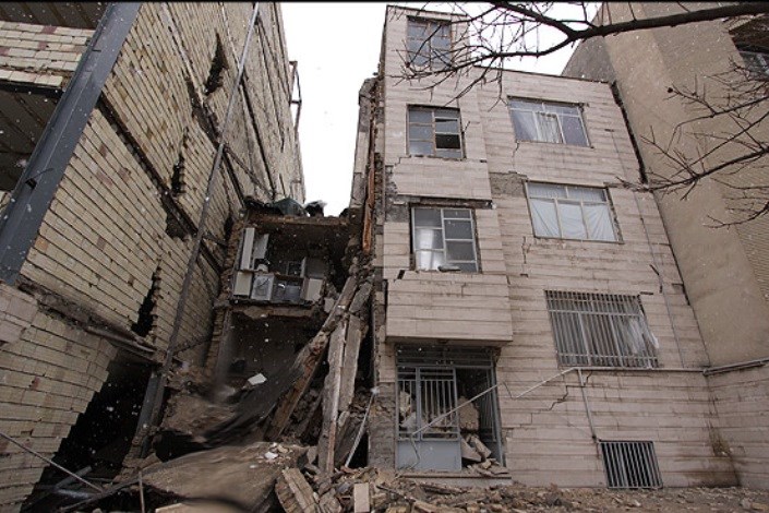  ساختمان چهار طبقه در مرکز تهران فرو ریخت 