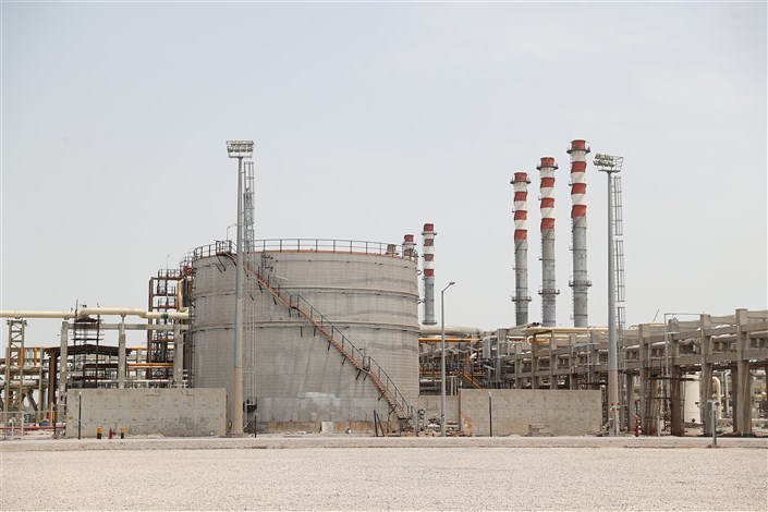 افتتاح فاز اول پالایشگاه میعانات گازی ستاره خلیج فارس توسط رئیس جمهوری