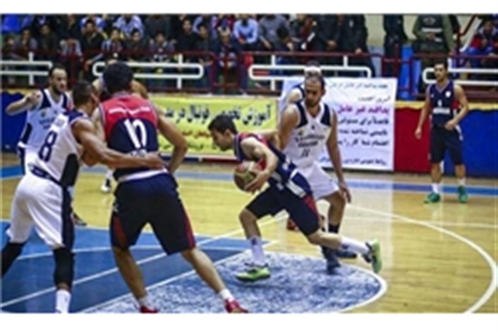 جدال تیم بسکتبال  دانشگاه آزاد اسلامی و نفت آبادان به بازی چهارم کشید