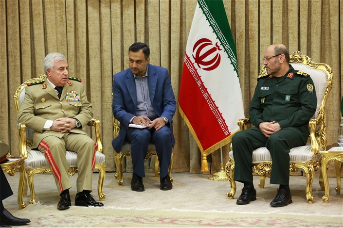 دیدار رئیس ستاد کل ارتش سوریه با وزیر دفاع جمهوری اسلامی ایران