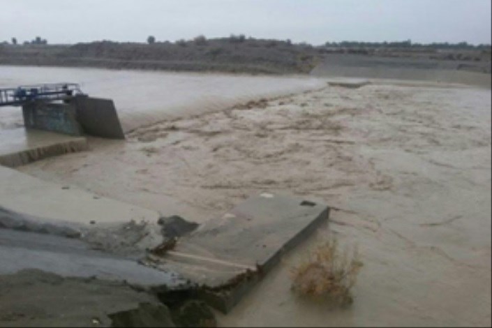 خسارت سیل در ایرانشهر/آب 50 روستا قطع شد