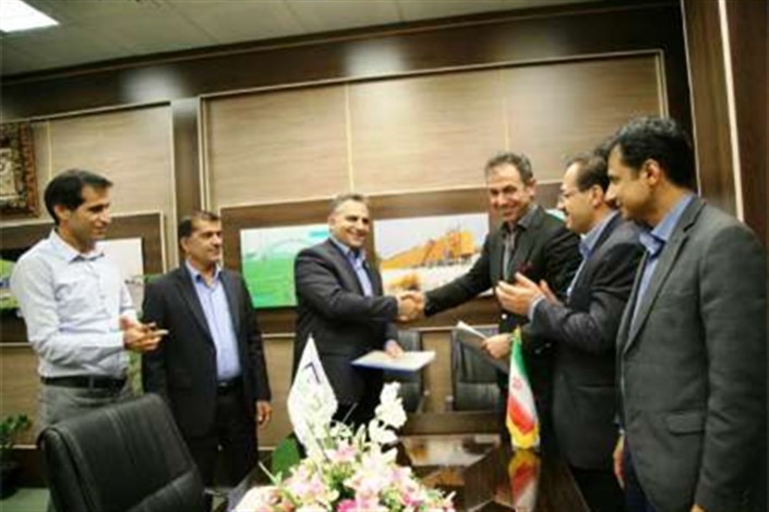 امضای قرارداد 100میلیارد تومانی صادرات مواد نفتی در منطقه ویژه خلیج فارس بندرعباس