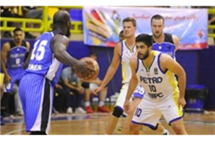 تیم بسکتبال دانشگاه آزاد اسلامی در رقابتی نزدیک شکست خورد
