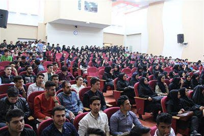 جشن بزرگ روز جوان در دانشگاه آزاد اسلامی واحد مبارکه برگزار شد