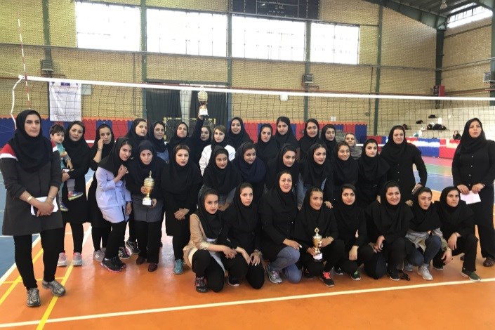 تیم دختران دانشگاه آزاد اسلامی بروجرد قهرمان مسابقات والیبال استان لرستان شدند