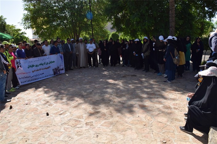 برگزاری همایش بزرگ پیاده روی خانوادگی به مناسبت سالروز تاسیس دانشگاه آزاد اسلامی در شهرستان تربت جام