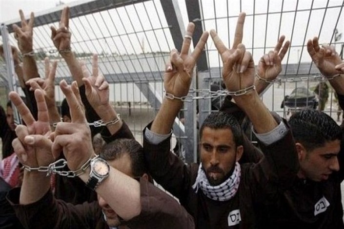 مقام صهیونیست: زندانیان فلسطینی بامداد شنبه به اعتصابشان پایان دادند