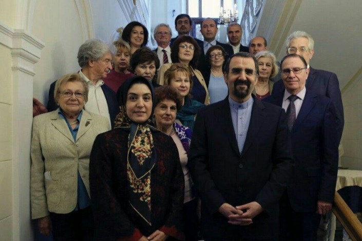 تبریک ایران شناسان روس به روحانی 