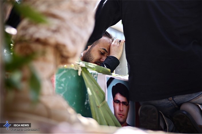 مراسم بزرگداشت شهدای حمله تروریستی اخیر در مسجد و مدرسه عالی شهید مطهری