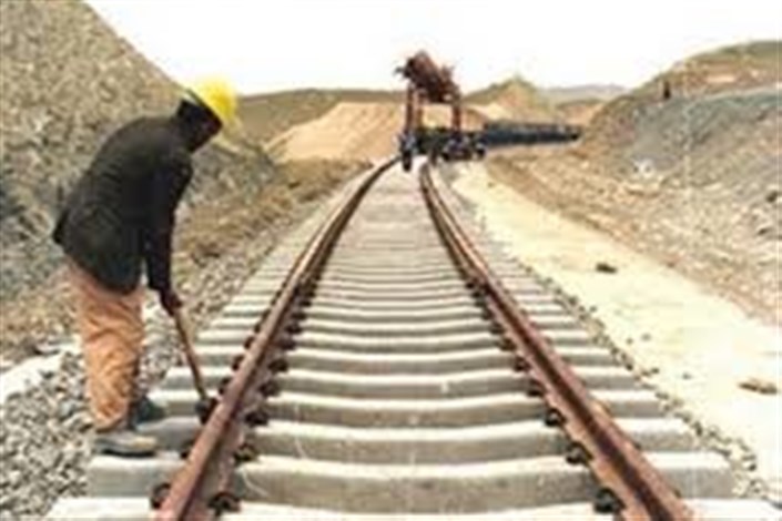 اتمام ریل‌گذاری بخش دیگری از راه‌آهن مراغه- ارومیه