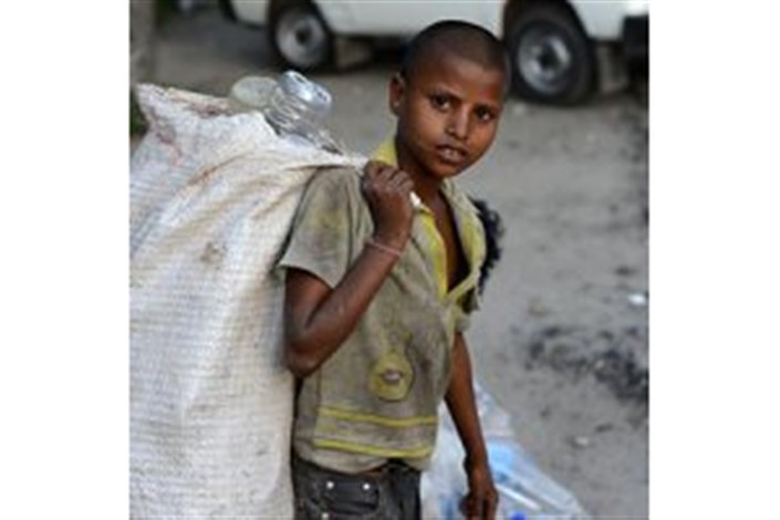 بیش از 50 درصد کودکان زباله گرد در مراکز جمع آوری زباله زندگی می کنند 