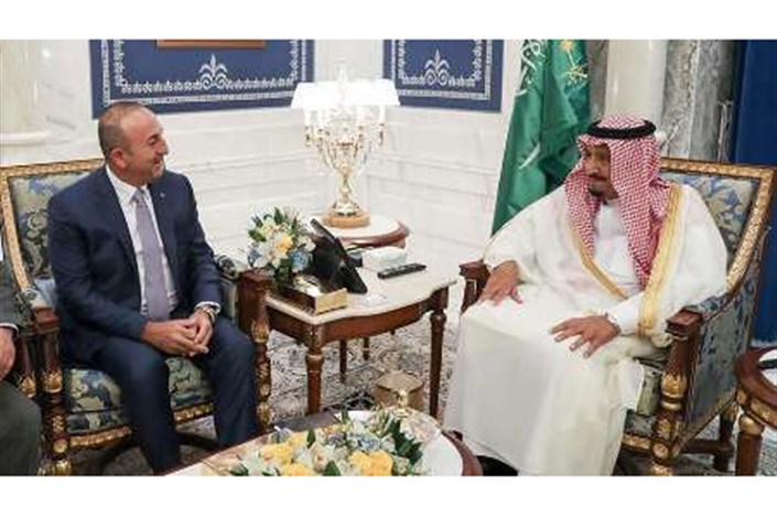وزیر امور خارجه ترکیه با پادشاه عربستان در خصوص بحران قطر دیدار و مذاکره کرد
