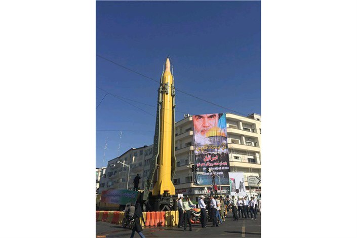 موشک‌های بالستیک سپاه در تهران به نمایش درآمدند/ «ذوالفقار» و «قدر» در راهپیمایی روز قدس+عکس