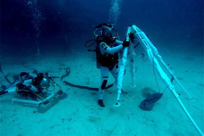 آزمایش برانکارد فضایی در اعماق دریا توسط فضانوردان