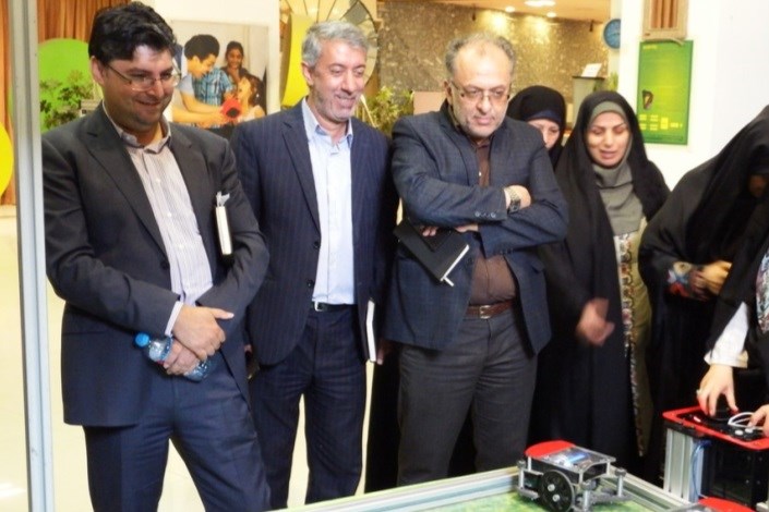 بازدید رئیس مرکز آموزشی و فرهنگی سما تهران و مدیران مدارس از پارک علم و فناوری پردیس 