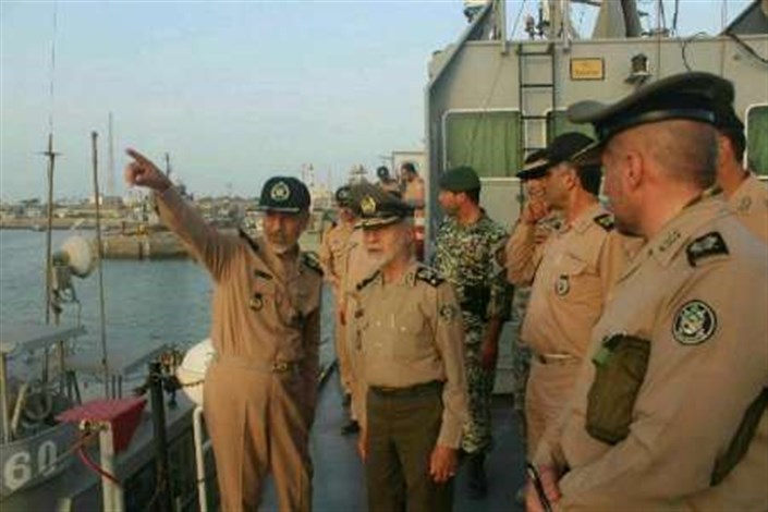 فرمانده کل ارتش از پایگاه دریایی پسابندر بازدید کرد