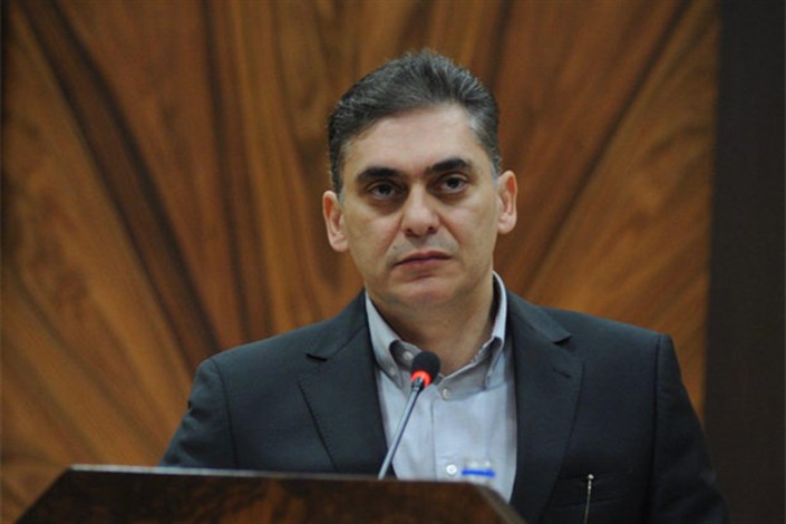 رئیس کنفدراسیون صادرات ایران خبر داد: تنها راه فرار مالیاتی کارت بازرگانی نیست